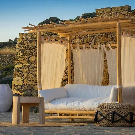 Makarias Traditional Luxury Villa