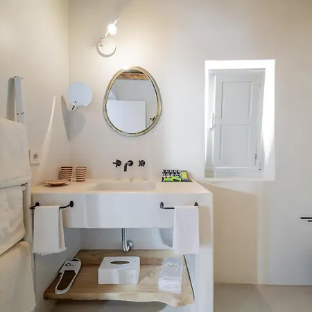 Makarias Traditional Luxury Villa