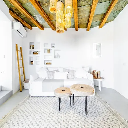 Makarias Traditional Luxury Villa