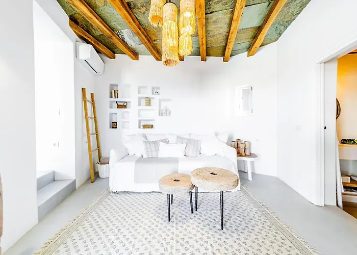 Makarias Traditional Luxury Villa