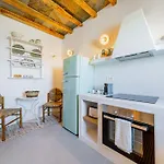 Makarias Traditional Luxury Villa *