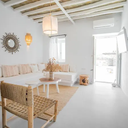 Villa Makarias Traditional Luxury *