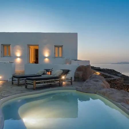 Makarias Traditional Luxury * Ano Meria