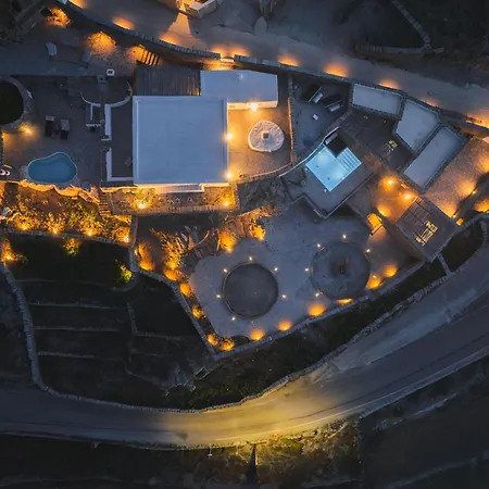 Makarias Traditional Luxury Villa *